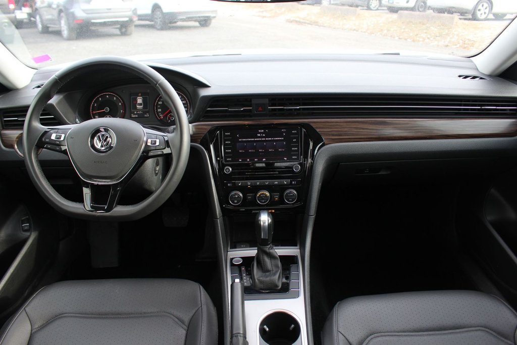 2022  Passat Limited Edition | Leather | Cam | Warranty to 2026 in Saint John, New Brunswick - 25 - w1024h768px