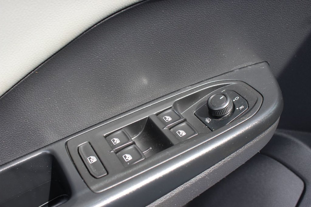 2022 Volkswagen Taos in Antigonish, Nova Scotia - 32 - w1024h768px