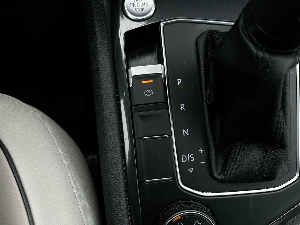 2020 Volkswagen Tiguan Highline | Leather | Keyless | LED | Rain Sensing in Saint John, New Brunswick - 30 - w1024h768px