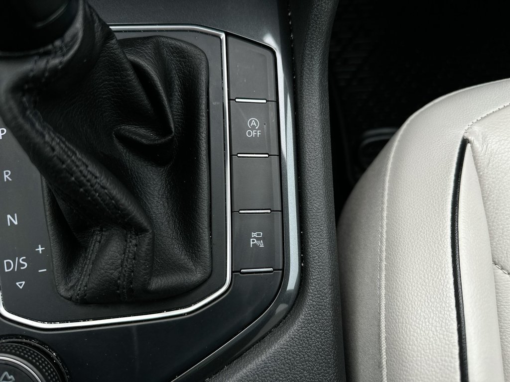 2020 Volkswagen Tiguan Highline | Leather | Keyless | LED | Rain Sensing in Saint John, New Brunswick - 22 - w1024h768px
