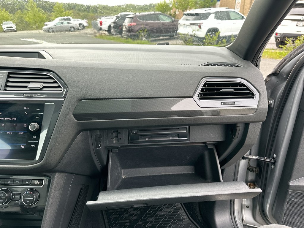 2020 Volkswagen Tiguan Highline | Leather | Keyless | LED | Rain Sensing in Saint John, New Brunswick - 43 - w1024h768px
