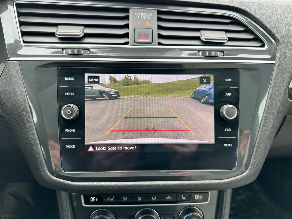 2020 Volkswagen Tiguan Highline | Leather | Keyless | LED | Rain Sensing in Saint John, New Brunswick - 26 - w1024h768px