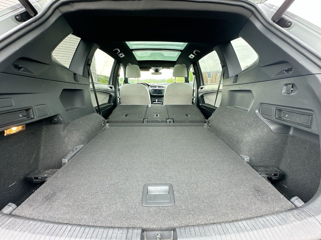 2020 Volkswagen Tiguan Highline | Leather | Keyless | LED | Rain Sensing in Saint John, New Brunswick - 37 - w1024h768px