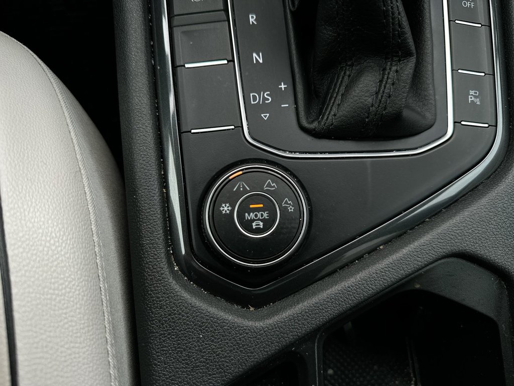 2020 Volkswagen Tiguan Highline | Leather | Keyless | LED | Rain Sensing in Saint John, New Brunswick - 31 - w1024h768px