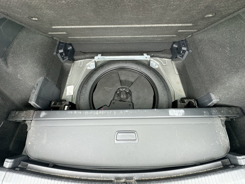 2020 Volkswagen Tiguan Highline | Leather | Keyless | LED | Rain Sensing in Saint John, New Brunswick - 38 - w1024h768px