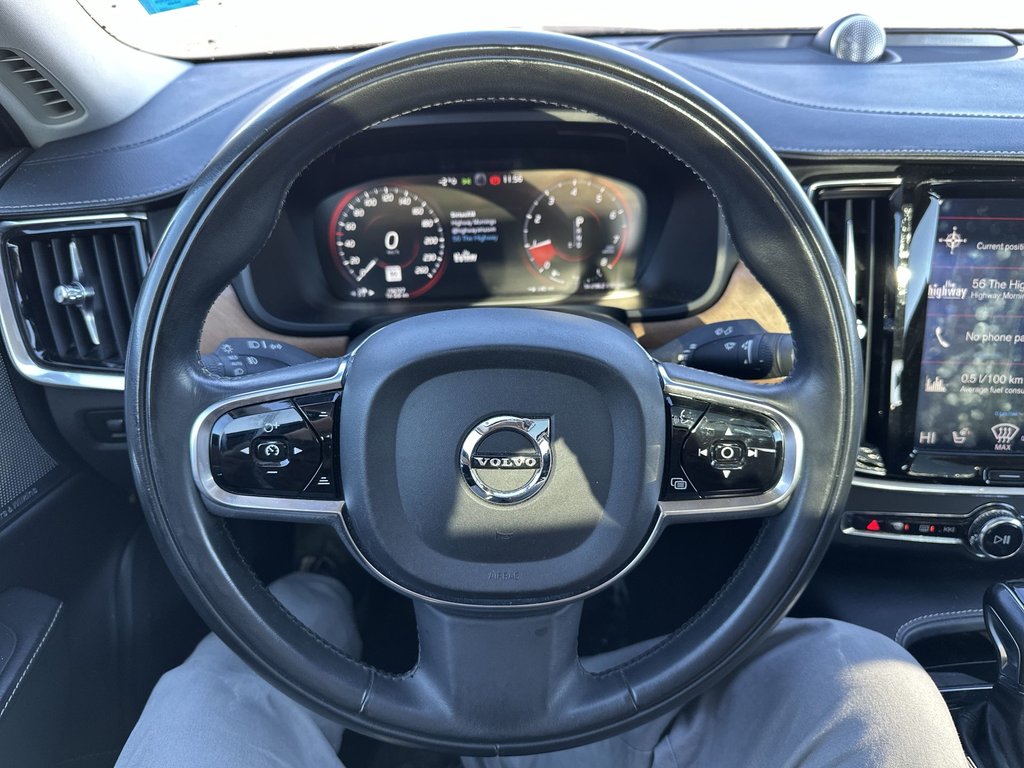 2019 Volvo S90 T6 Inscription | Roof | Cam | HtdSeats | Bluetooth in Saint John, New Brunswick - 17 - w1024h768px