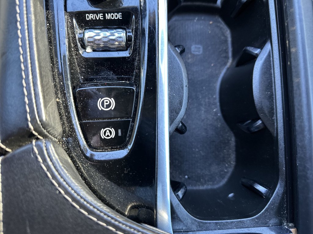 2019 Volvo S90 T6 Inscription | Roof | Cam | HtdSeats | Bluetooth in Saint John, New Brunswick - 30 - w1024h768px