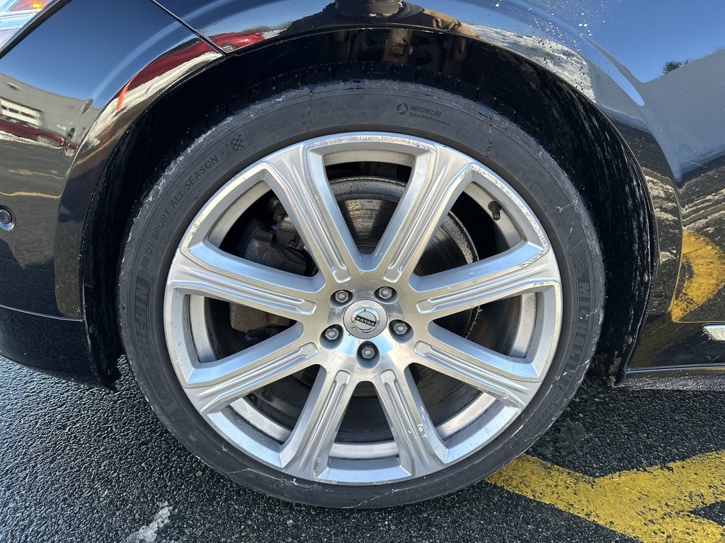 2019 Volvo S90 T6 Inscription | Roof | Cam | HtdSeats | Bluetooth in Saint John, New Brunswick - 10 - w1024h768px