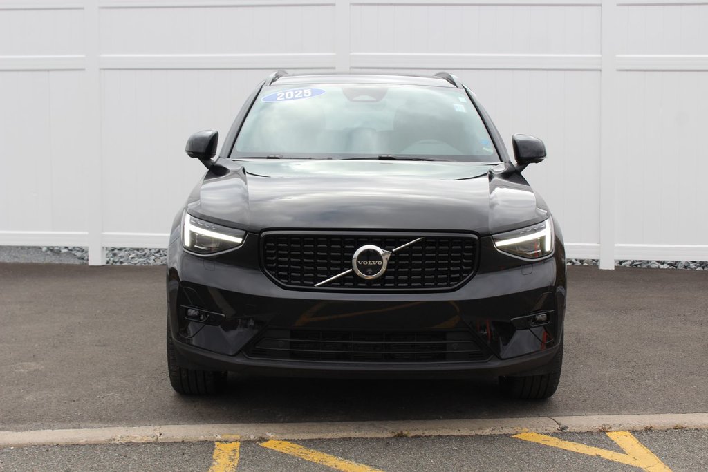 2025 Volvo XC40 Plus Dark Theme | Roof | Lthr | Warranty to 2030 in Saint John, New Brunswick - 2 - w1024h768px