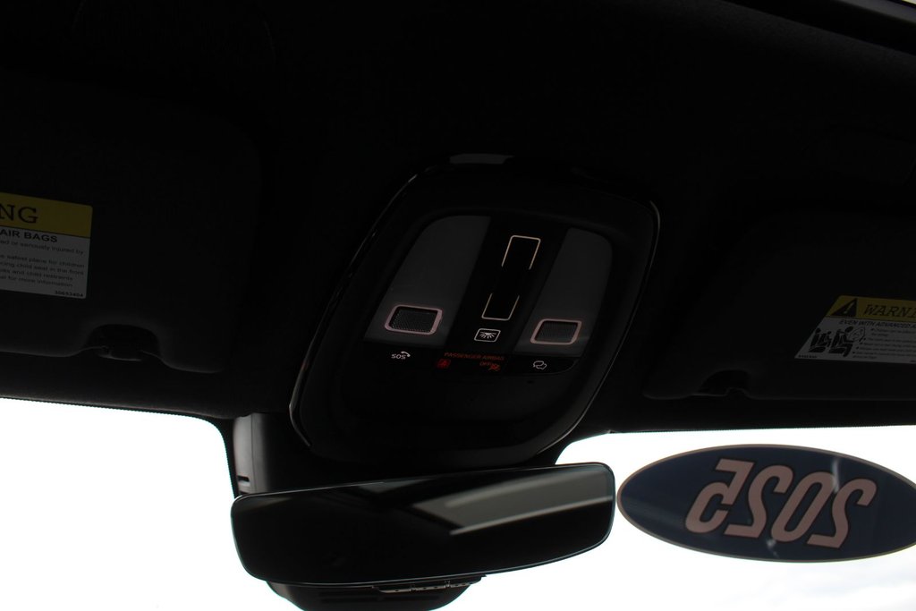 2025 Volvo XC40 Plus Dark Theme | Roof | Lthr | Warranty to 2030 in Saint John, New Brunswick - 32 - w1024h768px