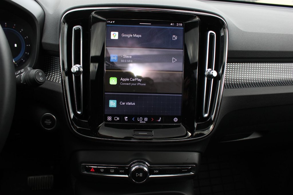 2025 Volvo XC40 Plus Dark Theme | Roof | Lthr | Warranty to 2030 in Saint John, New Brunswick - 29 - w1024h768px