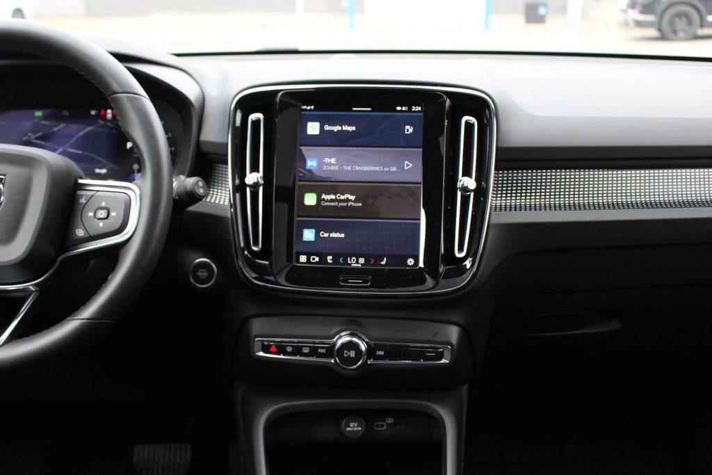 2025 Volvo XC40 Plus Dark Theme | Roof | Lthr | Warranty to 2030 in Saint John, New Brunswick - 21 - w1024h768px