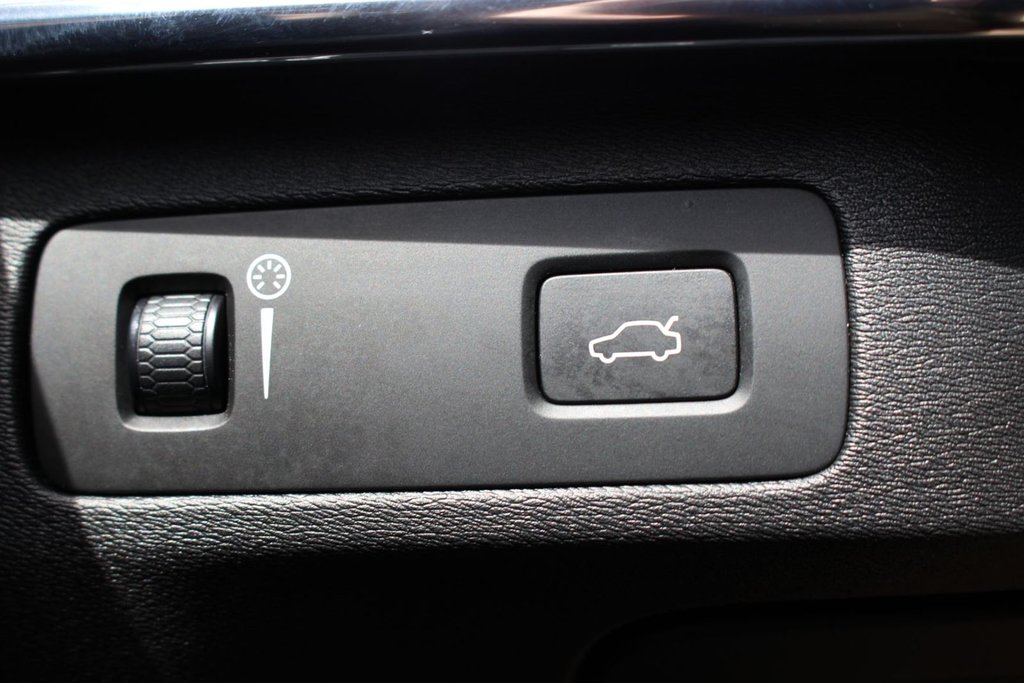 2020 Volvo XC90 in Antigonish, Nova Scotia - 20 - w1024h768px
