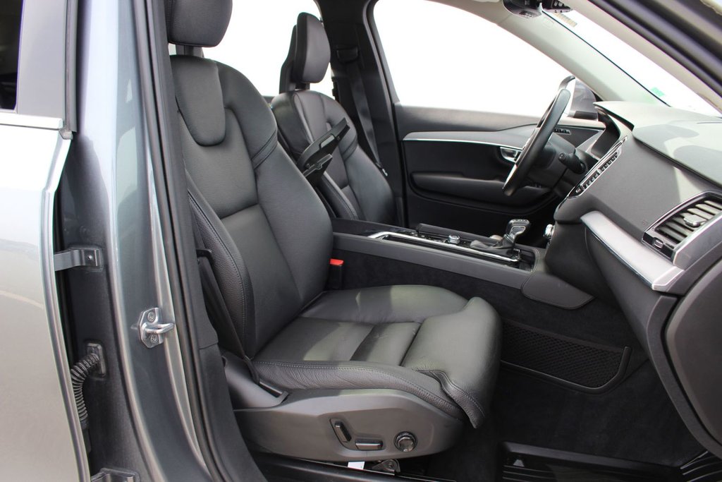 2020 Volvo XC90 in Antigonish, Nova Scotia - 43 - w1024h768px
