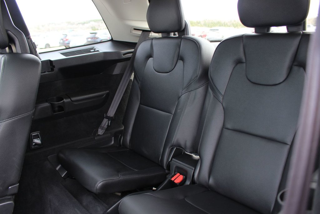 2020 Volvo XC90 in Antigonish, Nova Scotia - 33 - w1024h768px