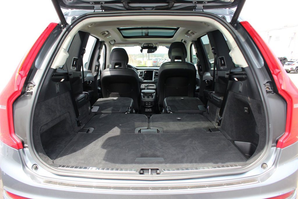 2020 Volvo XC90 in Antigonish, Nova Scotia - 38 - w1024h768px