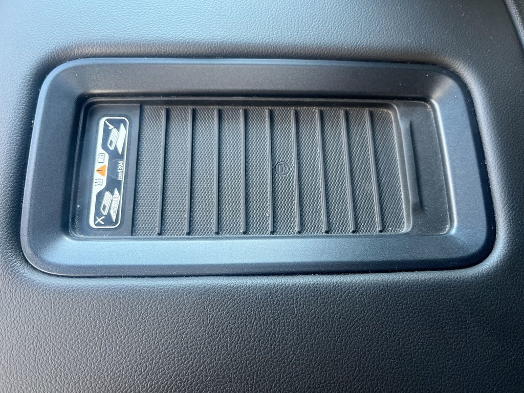 2017 Chevrolet Silverado 1500 LTZ w/ 2LZ | Leather | Roof | Cam | USB in Saint John, New Brunswick - 28 - w1024h768px