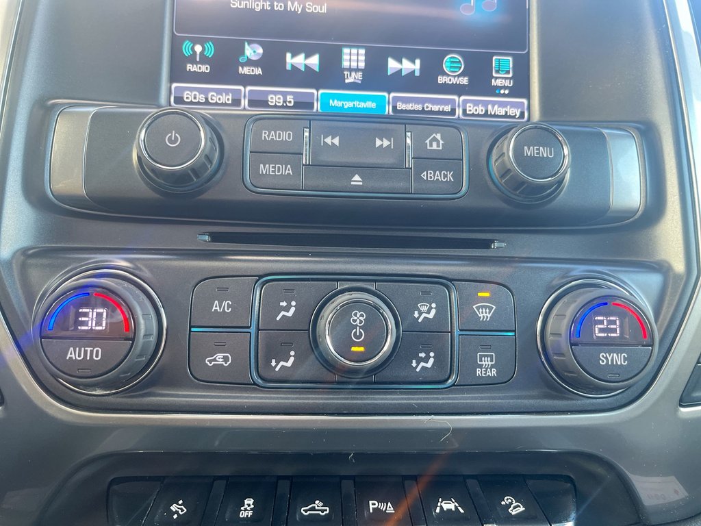 2017 Chevrolet Silverado 1500 LTZ w/ 2LZ | Leather | Roof | Cam | USB in Saint John, New Brunswick - 27 - w1024h768px