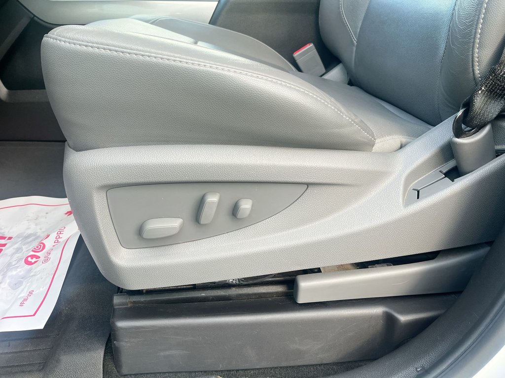 2017 Chevrolet Silverado 1500 LTZ w/ 2LZ | Leather | Roof | Cam | USB in Saint John, New Brunswick - 14 - w1024h768px