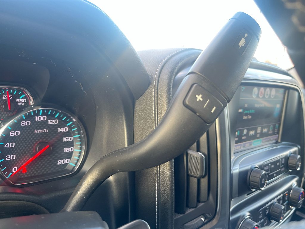 2017 Chevrolet Silverado 1500 LTZ w/ 2LZ | Leather | Roof | Cam | USB in Saint John, New Brunswick - 29 - w1024h768px