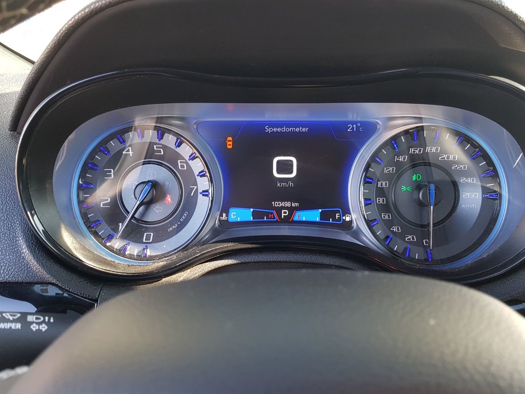 2022 Chrysler 300 in Antigonish, Nova Scotia - 30 - w1024h768px