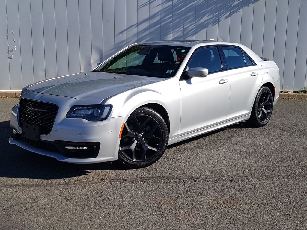 2022 Chrysler 300 in Antigonish, Nova Scotia - 7 - w1024h768px