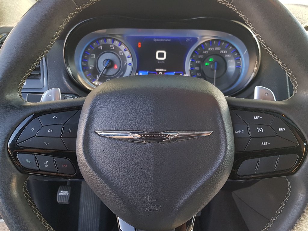 2022 Chrysler 300 in Antigonish, Nova Scotia - 31 - w1024h768px
