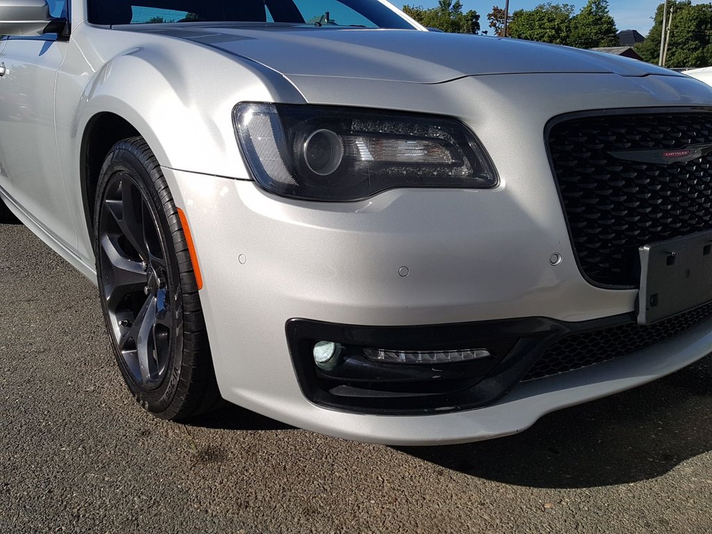 2022 Chrysler 300 in Antigonish, Nova Scotia - 24 - w1024h768px