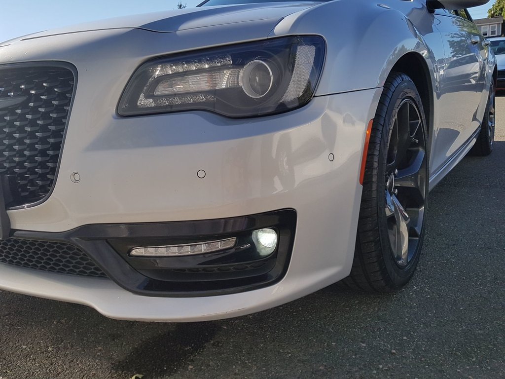2022 Chrysler 300 in Antigonish, Nova Scotia - 22 - w1024h768px