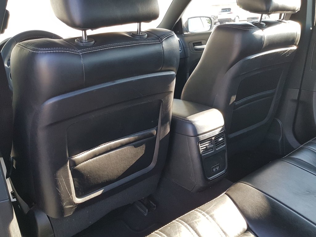 2022 Chrysler 300 in Antigonish, Nova Scotia - 48 - w1024h768px