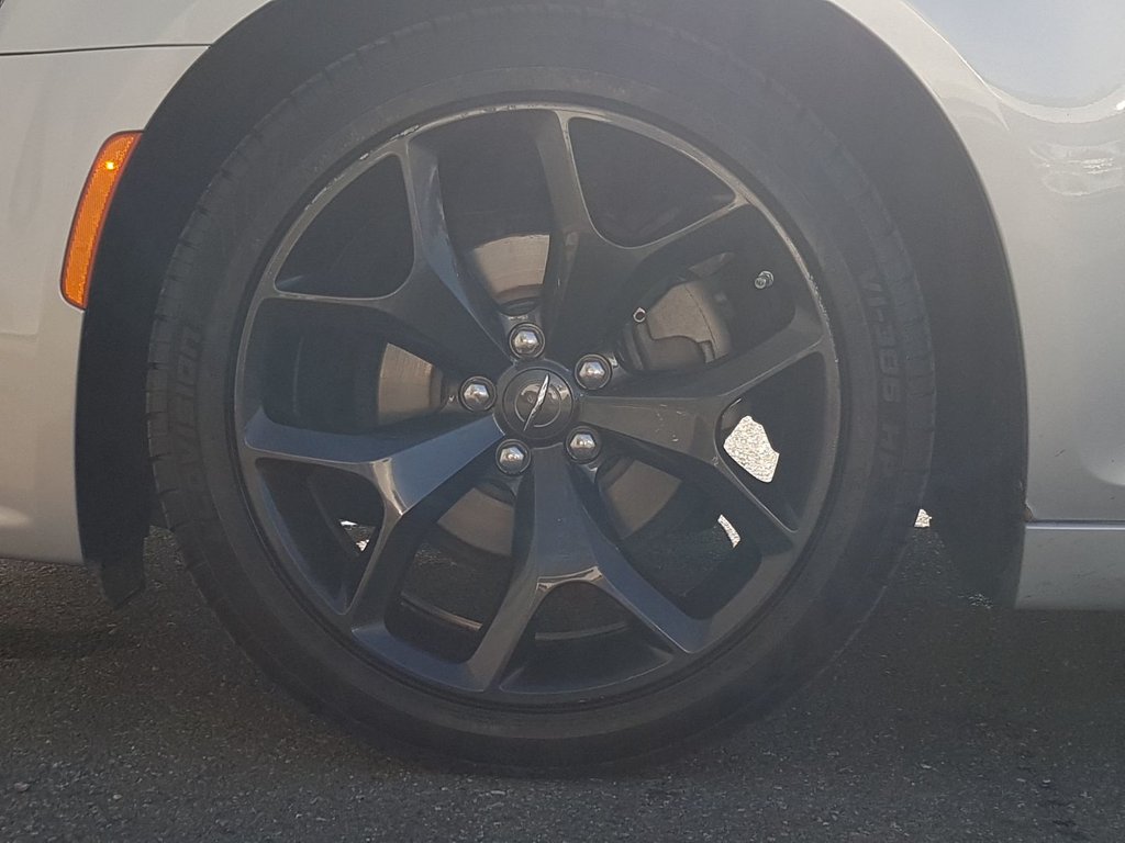 2022 Chrysler 300 in Antigonish, Nova Scotia - 11 - w1024h768px