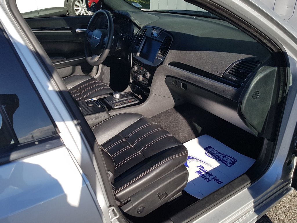 2022 Chrysler 300 in Antigonish, Nova Scotia - 55 - w1024h768px