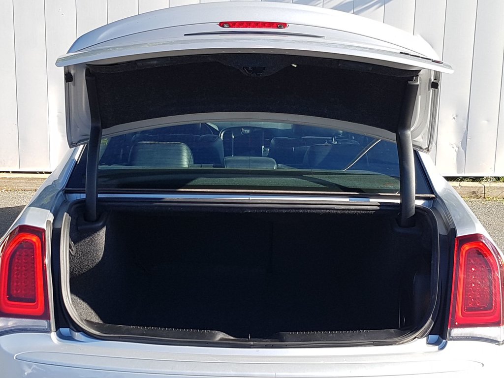 2022 Chrysler 300 in Antigonish, Nova Scotia - 17 - w1024h768px