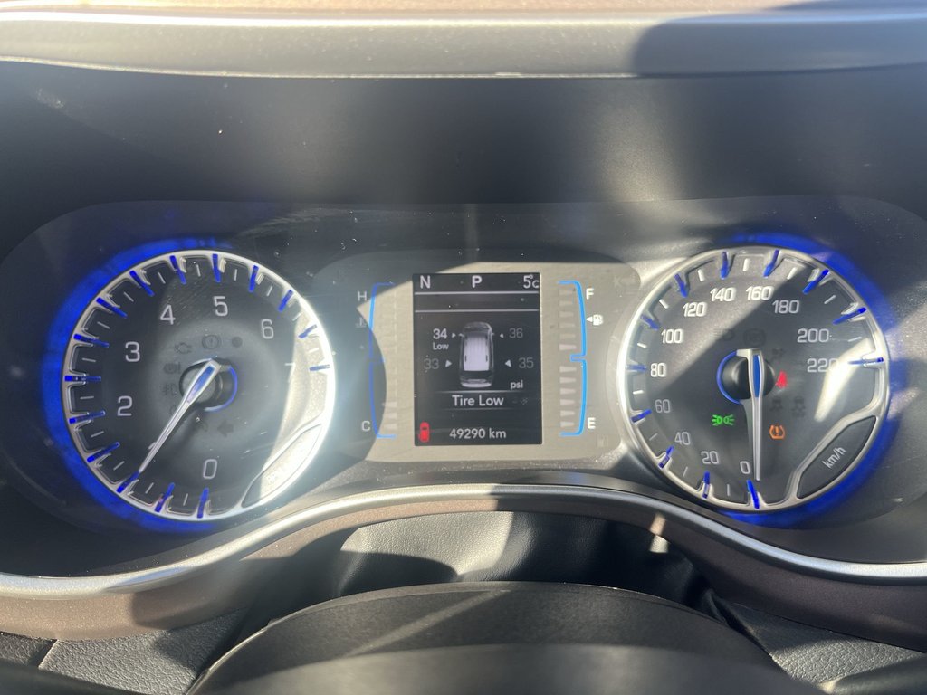 2023 Chrysler Grand Caravan SXT | Cam | USB | HtdSeats | Bluetooth in Saint John, New Brunswick - 22 - w1024h768px