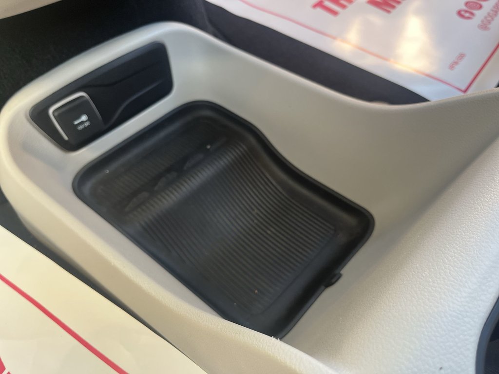 2023 Chrysler Grand Caravan SXT | Cam | USB | HtdSeats | Bluetooth in Saint John, New Brunswick - 27 - w1024h768px