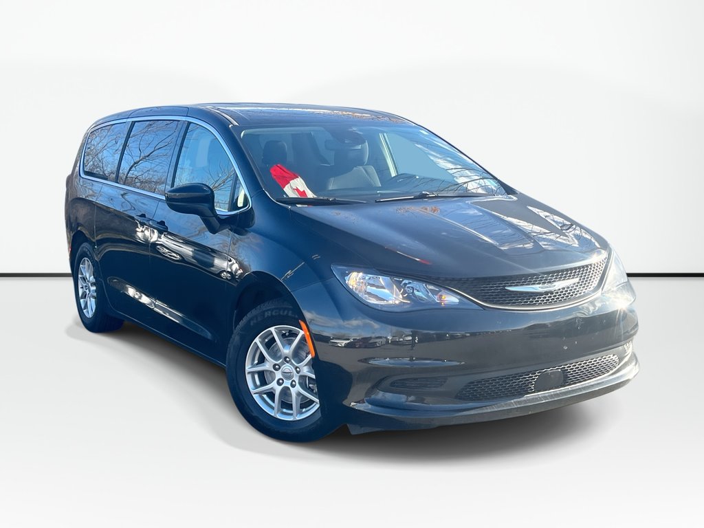 2023 Chrysler Grand Caravan SXT | Cam | USB | HtdSeats | Bluetooth in Saint John, New Brunswick - 1 - w1024h768px