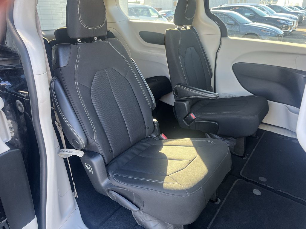 2023 Chrysler Grand Caravan SXT | Cam | USB | HtdSeats | Bluetooth in Saint John, New Brunswick - 36 - w1024h768px