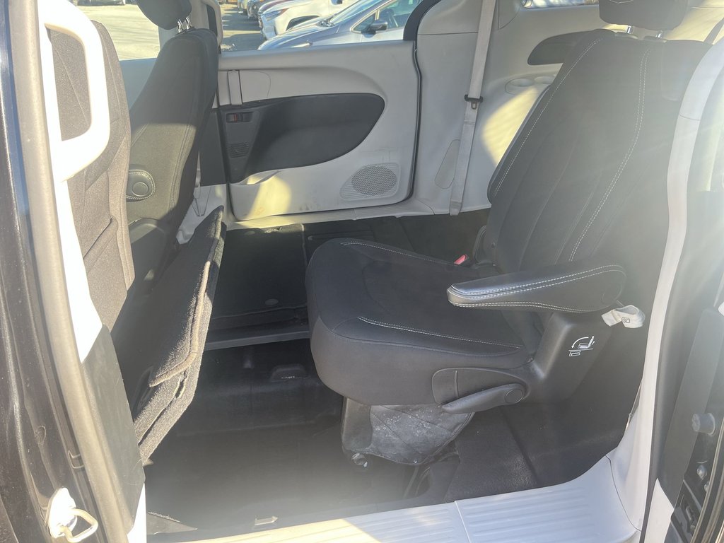 2023 Chrysler Grand Caravan SXT | Cam | USB | HtdSeats | Bluetooth in Saint John, New Brunswick - 29 - w1024h768px