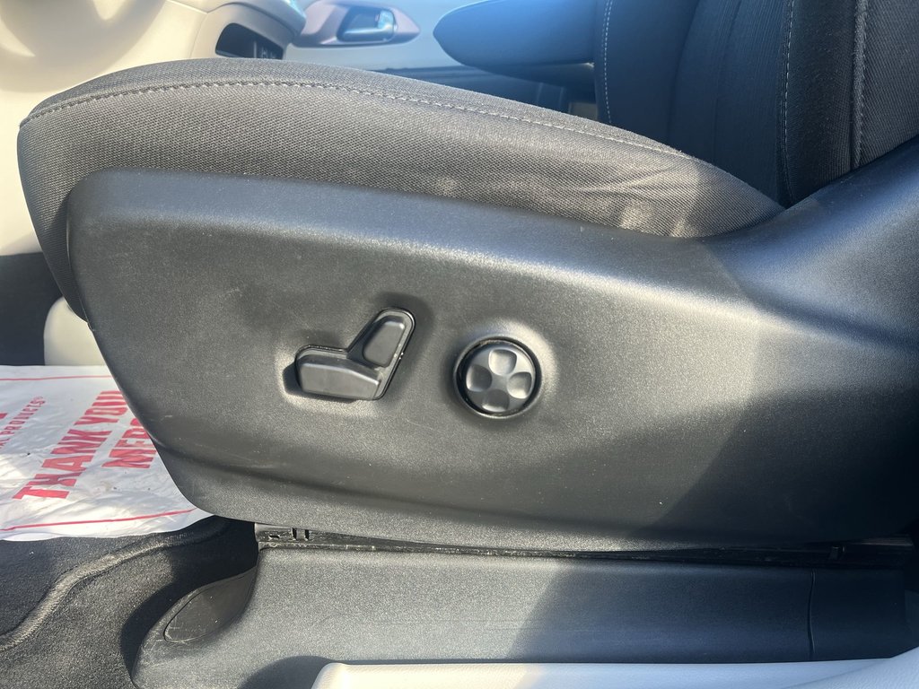 2023 Chrysler Grand Caravan SXT | Cam | USB | HtdSeats | Bluetooth in Saint John, New Brunswick - 43 - w1024h768px