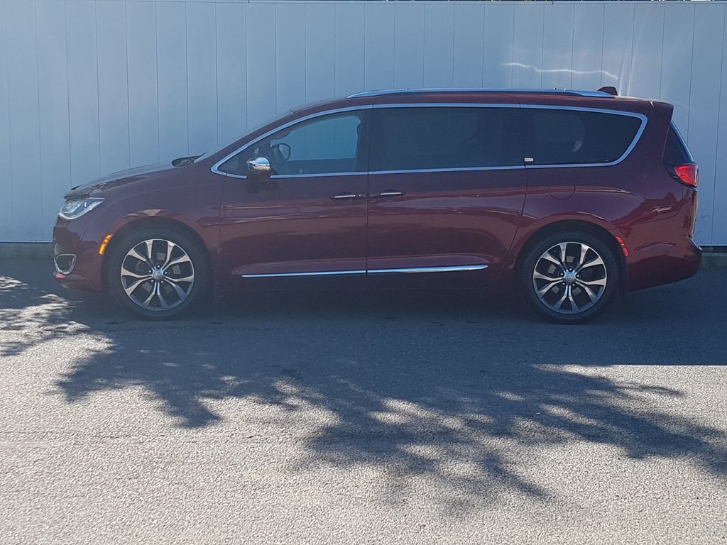 2017 Chrysler Pacifica Limited | Leather | Roof |DVD | Nav | Cam | USB in Saint John, New Brunswick - 7 - w1024h768px