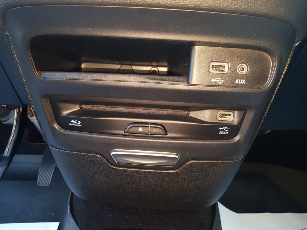 2017 Chrysler Pacifica Limited | Leather | Roof |DVD | Nav | Cam | USB in Saint John, New Brunswick - 45 - w1024h768px