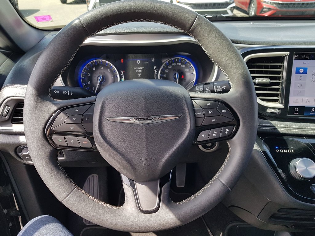 2022 Chrysler Pacifica Touring L | Leather | Cam | USB | Warr to 2028 in Saint John, New Brunswick - 20 - w1024h768px