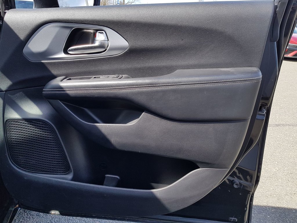 2022 Chrysler Pacifica Touring L | Leather | Cam | USB | Warr to 2028 in Saint John, New Brunswick - 40 - w1024h768px
