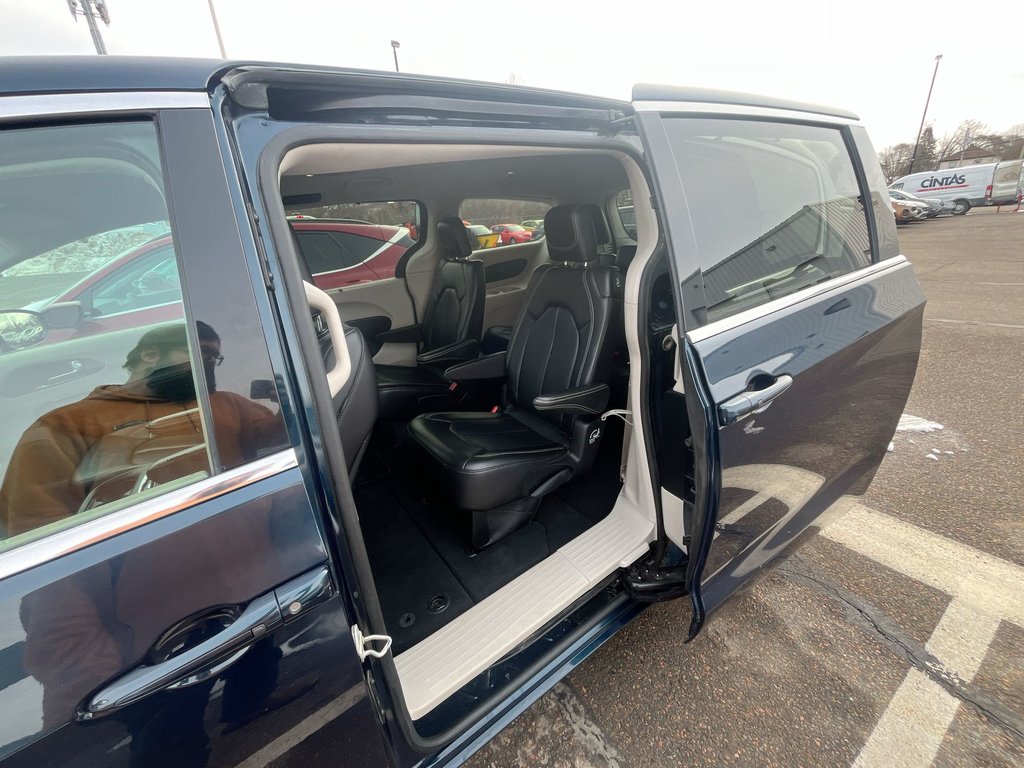 2024 Chrysler Pacifica Touring-L | Leather | Cam | USB | HtdSeats in Saint John, New Brunswick - 34 - w1024h768px