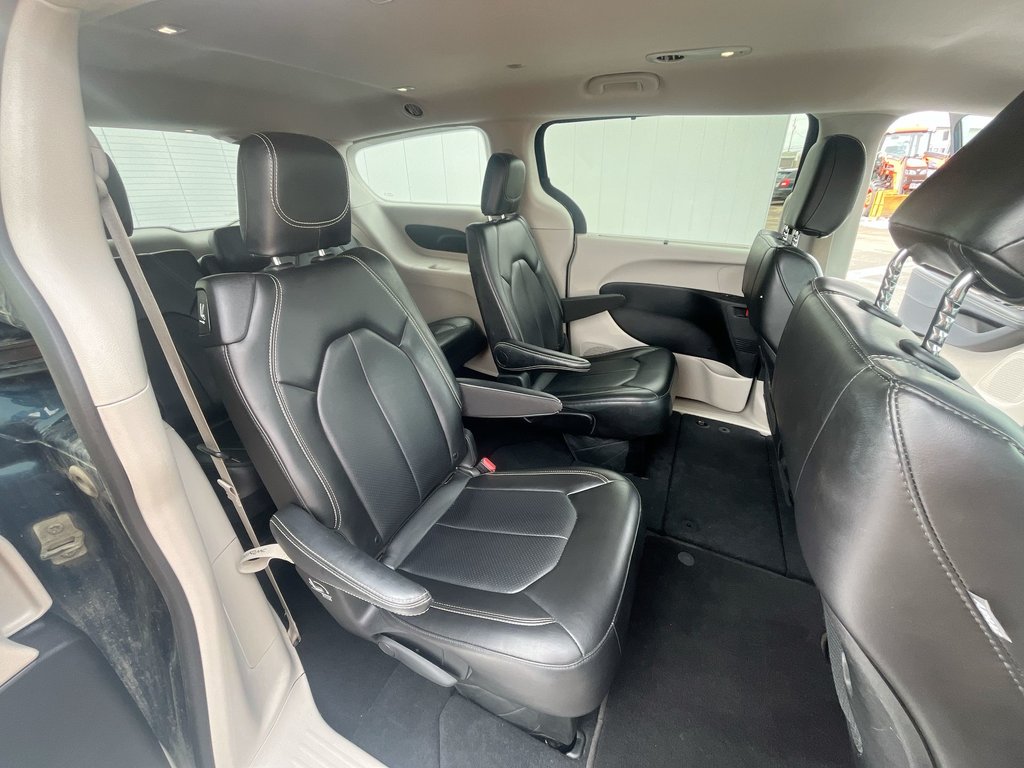 2024 Chrysler Pacifica Touring-L | Leather | Cam | USB | HtdSeats in Saint John, New Brunswick - 37 - w1024h768px