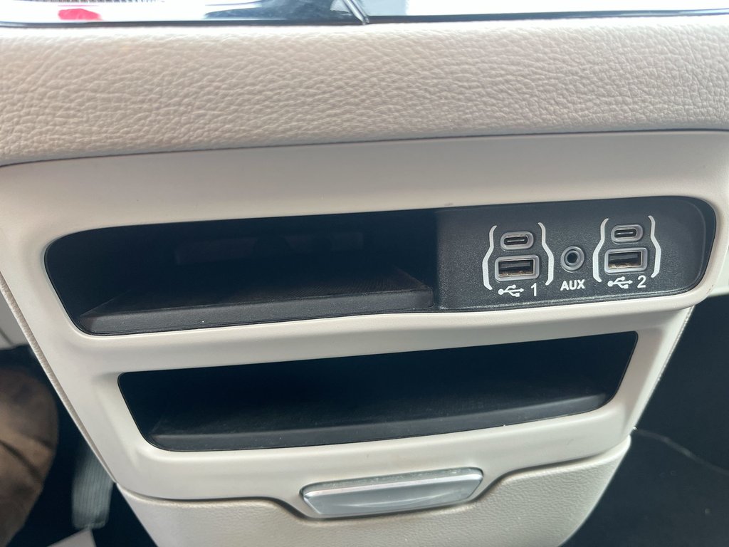 2024 Chrysler Pacifica Touring-L | Leather | Cam | USB | HtdSeats in Saint John, New Brunswick - 28 - w1024h768px
