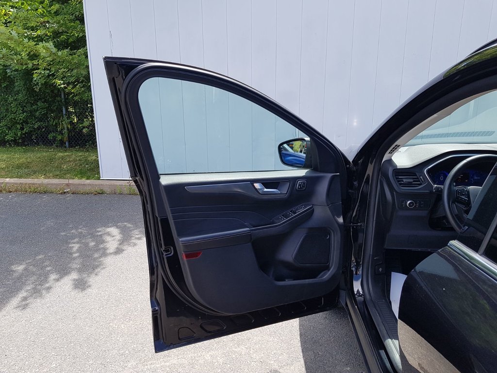2022 Ford Escape Titanium | Leather | Nav | Cam | USB | HtdWheel in Saint John, New Brunswick - 16 - w1024h768px