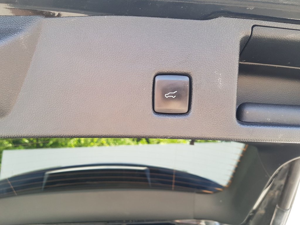2022 Ford Escape Titanium | Leather | Nav | Cam | USB | HtdWheel in Saint John, New Brunswick - 47 - w1024h768px