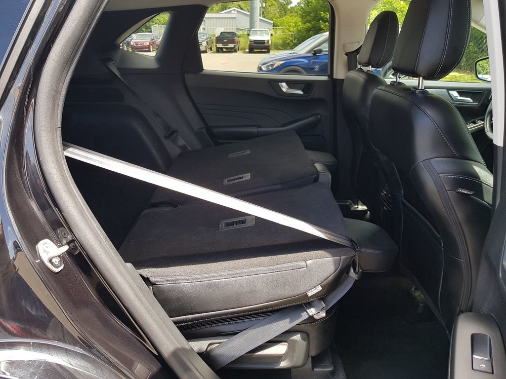2022 Ford Escape Titanium | Leather | Nav | Cam | USB | HtdWheel in Saint John, New Brunswick - 44 - w1024h768px