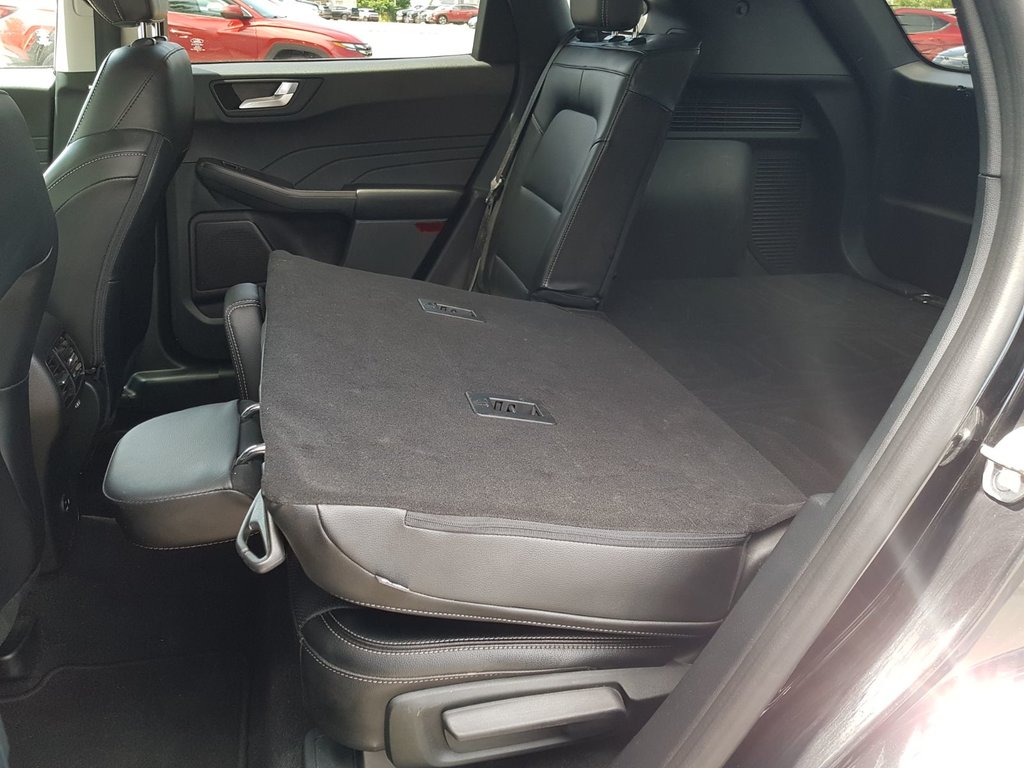 2022 Ford Escape Titanium | Leather | Nav | Cam | USB | HtdWheel in Saint John, New Brunswick - 39 - w1024h768px